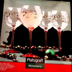 PFALTZGRAFF Winterberry Wine Goblets